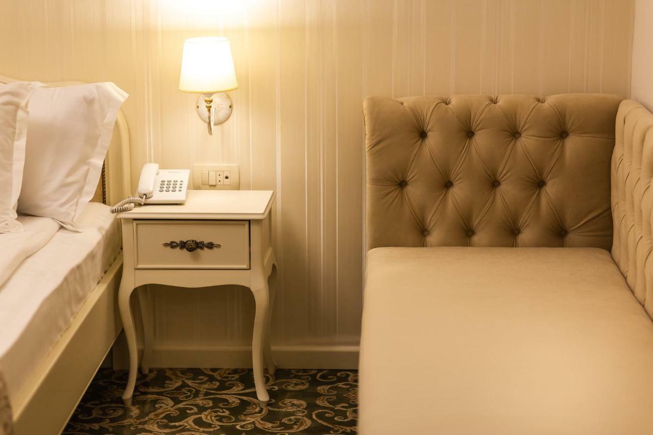 Ave, Alba! Hotel Alba Iulia Eksteriør billede