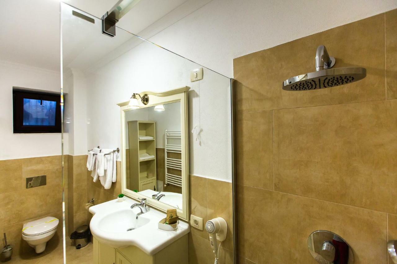 Ave, Alba! Hotel Alba Iulia Eksteriør billede