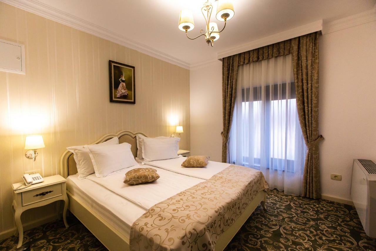 Ave, Alba! Hotel Alba Iulia Eksteriør billede