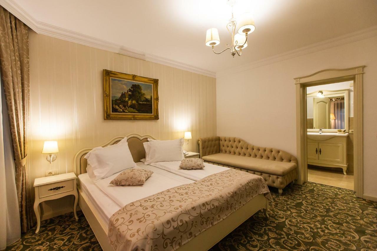 Ave, Alba! Hotel Alba Iulia Eksteriør billede