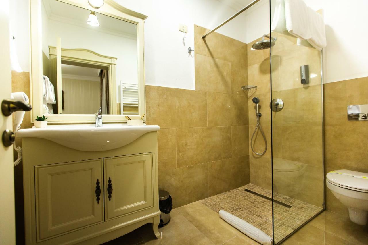 Ave, Alba! Hotel Alba Iulia Eksteriør billede
